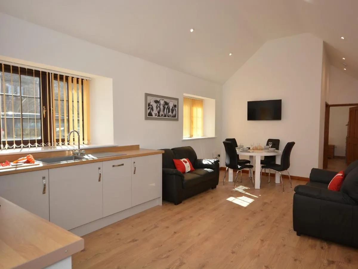 2 Bed Property In Bath 72837 Chew Magna