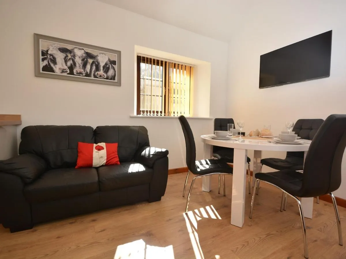 2 Bed Property In Bath 72837 Chew Magna 0*,