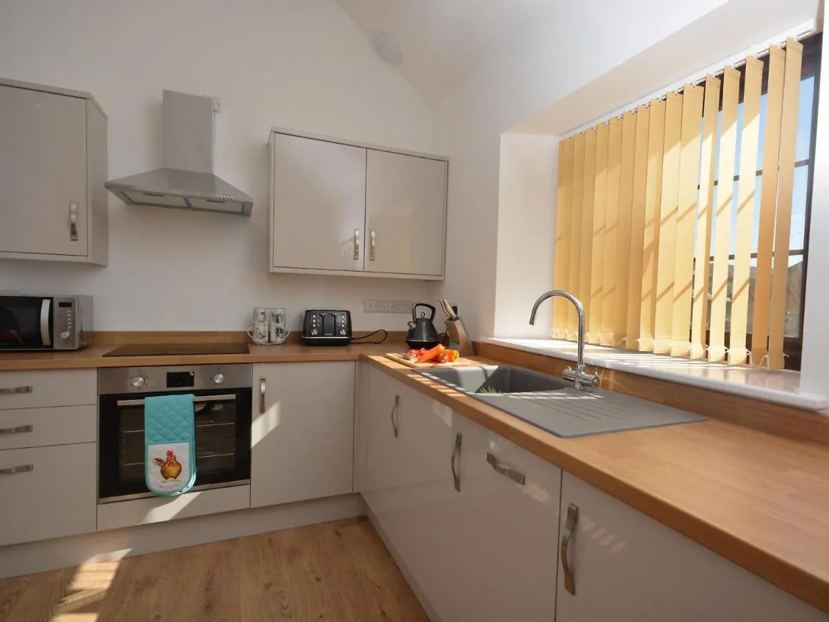 2 Bed Property In Bath 72837 Chew Magna 0*,  United Kingdom